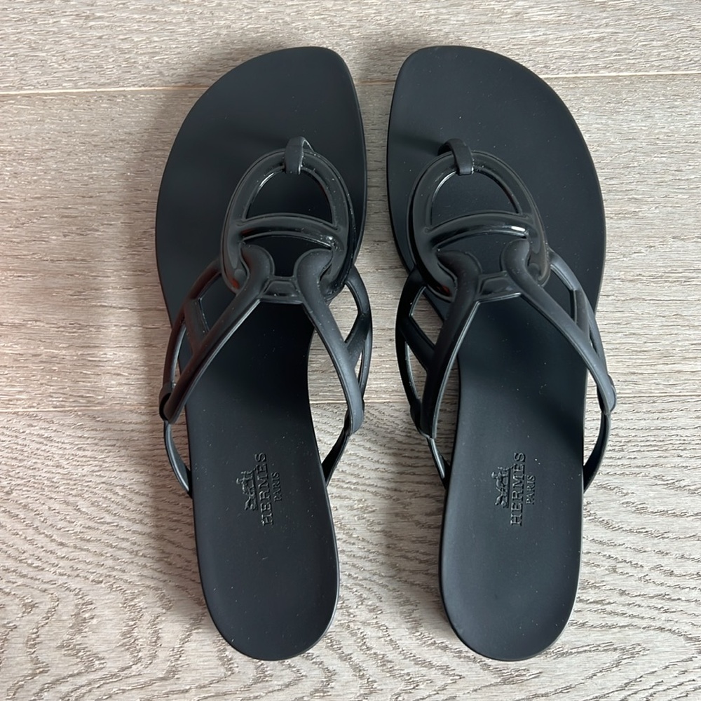 Hermès Black Egerie Sandals (Size 41)